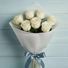 Букет 7 Белых роз Эдлесс Лав в Долгопрудном