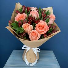 Букет цветов из:  Розы и Альстромерии в Долгопрудном