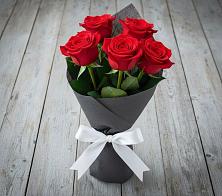 Букет 5 Красных роз Эдлесс Лав #REPLACE_PRED# Долгопрудном